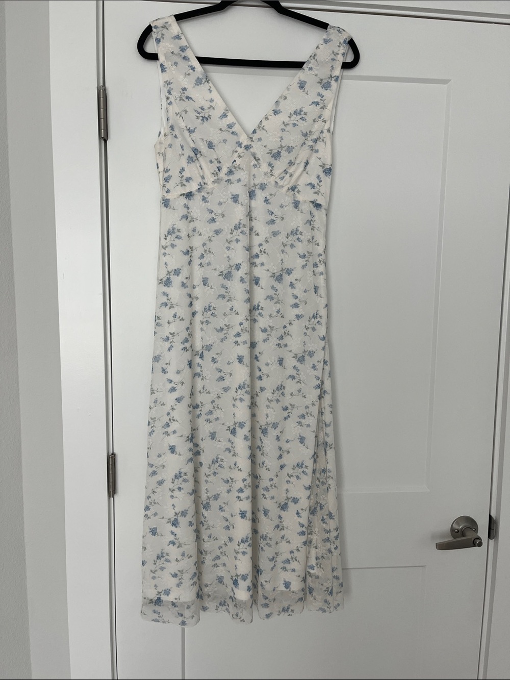 Bates Sisters Boutique Baevely cottagecore floral maxi dress size medium